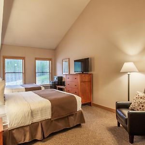 Queen Room Two Queen Beds
